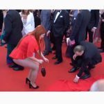 Российская модель потеряла юбку на красной дорожке в Каннах: появились кадры конфуза