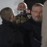 На участника АТО, который обвинил Вилкула во лжи, напала охрана нардепа. Видео