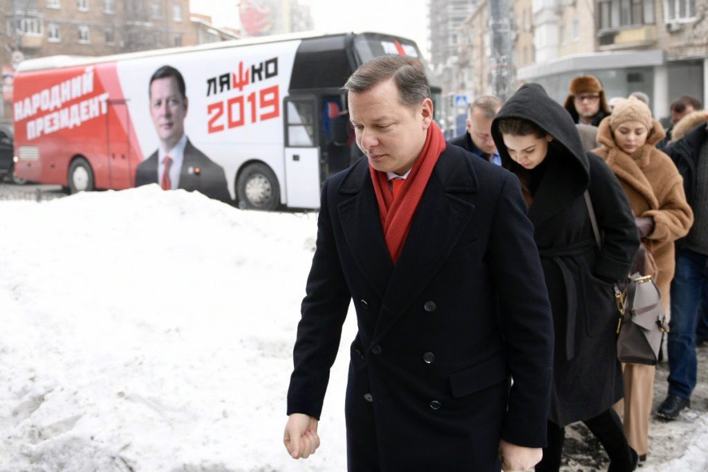 "Ляшкобус" будет подвозить и кормить людей по всей Украине. Видео