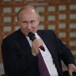 «З глузду з'їхав?» Путін несподівано заговорив в Криму українською мовою. Відео