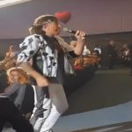 Скандал на концерте Леонтьева: Омерзительная выходка охранника шокировала поклонников артиста. Видео