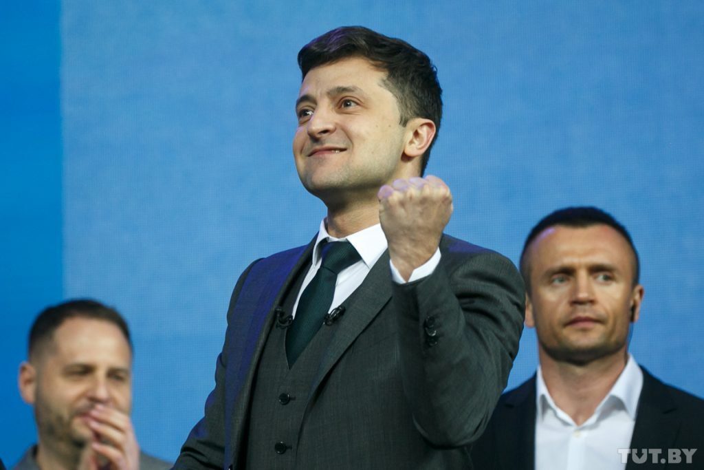 О 12.00 за київським часом відбудеться те, чого вже втомився чекати Володимир Зеленський. Онлайн