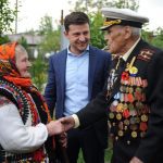Примирення радянського солдата із зв'язковою УПА: Зеленський опублікував потужне привітання.