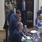 Скандал в Верховной Раде: Купрій і Савченко кинули Парубію наручники на стіл. Відео
