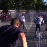 Відео за день: Зеленський в Маріуполі скупався з охоронцями у фонтані