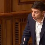 Зеленського розкритикували за виступ в КСУ і назвали «кривлякой». Відео