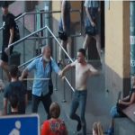 Дід дав справжніх пі@дюлей пісяючому кавалеру у центрі Києва . Відео