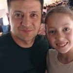 Как пассажиры не давали спать Зеленскому, который эконом-классом летел в Одессу на концерт «Лиги смеха». Видео