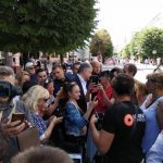Порошенко вигнали з Хмельницького під крики «Ганьба!». Відео