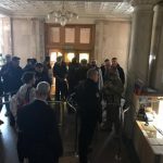 Порохоботи захопили будівлю Державного Бюро Розслідувань, щоб вплинути на справу свого хазяїна. Відео