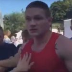 Як українські спортсмени билися з націоналістами за плакат "Смерть Росії".Відео
