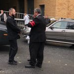 На похоронах Віллі Токарєва помітили "гробовщика", схожого на Порошенко. Пряма трансляція