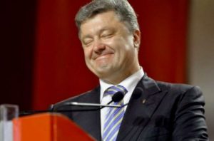 Корона не спадає: Порошенко похвалив сам себе після обміну полонених між Росією і Україною