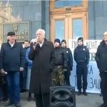 "Хто ти такий?". Хмара пригрозив виділити Зеленському на кладовищі «два метри землі» . Відео