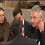 "У вас навушник, а в ньому Богдан?" - "Де мій навушник?": Скрипін хотів підколоти Зеленського. Відео