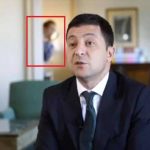 "Визирала з-за стіни, махала руками". Мендель дістала всіх дивною поведінкою під час інтерв'ю Зеленського