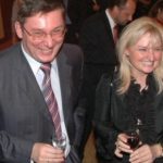 Минулий прокурор Луценко витратив на навчання в Оксфорді 154 тис. грн, а дружина Ірина заробила більше мільйона за два місяці