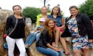 Шок ДНЯ: Одел семью в вещи жертв самолета МН17: террорист "ДНР" шокировал циничным поступком