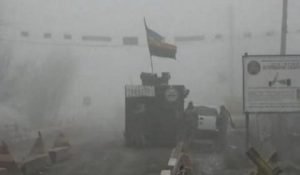 «Слава Україні!»:«Правий сектор» під час обміну полонених навів жах на пропагандистів з Росії