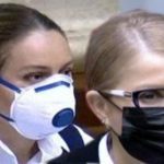 Юля в чорній масці, а Наташа в респіраторі. Як нардепи в Раді захищаються від коронавируса
