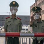 Пекін "законсервували": виїзд з міста закритий через новий спалах на коронавірус