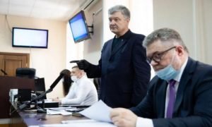 Як Петро Порошенко матюкався і розв'язно поводився на суді