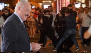 "Ви хотіли мордобою? Ми вас поставили на місце": Лукашенко вперше відреагував на протести. Відео