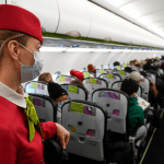 Літак в Іспанії екстрено посадили через те, що п'яний громадянин України відмовився надіти маску