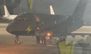 Медичний літак, на борту якого перебуває без свідомості Геннадій Кернес, вилетів до Німеччини