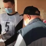 Батьки Зеленського проголосували та відповіли на п'ять запитань від сина. Відео