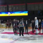 Зеленський в Маріуполі вкинув шайбу в ворота нової Льодової арени в Маріуполі. ВІДЕО