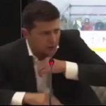  Нервы сдали? Курьезный испуг Зеленского на Донбассе попал на видео
