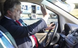 Петро Порошенко ганяє по Києву зі швидкістю 130 км/год