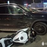 В Києві суддя на Mercedes-Benz збив підлітка на мотоциклі Kawasaki