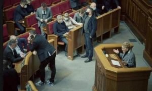 Арахамію звинуватили в неповазі до Тимошенко