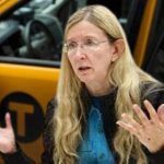 Супрун з чоловіком вигнали з таксі Uber через спроби захиститися від COVID-19