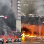 В самому центрі Києва загорівся готель "Експрес". Відео
