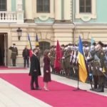 «Слава Україні!»: Президент Молдови Мая Санду привітала українських військових. Відео