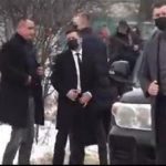 Зеленський терміново прибув до Харкова, та відвідав місце пожежі згорілого будинку для літніх людей. Відео