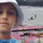 У Тернополі 11-річного хлопчика обстріляли з дробовика: він катався на санках біля школи. Відео