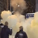 "Русский, сдавайся!" Как активисты снова блокировали и кошмарыли телеканал "Наш". Видео