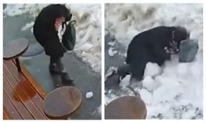 В центре Киева на женщину рухнула огромная глыба льда