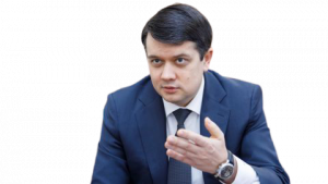 Разумков поддал критике голосование депутатов онлайн