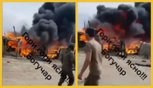В сети активно публикуют и обсуждают видео сильного пожара в военном лагере РФ. Видео