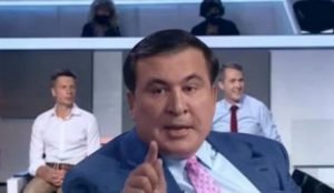 "Я за лекцию зарабатываю больше, чем ты за жизнь!": Саакашвили очень разозлили в прямом эфире. Видео