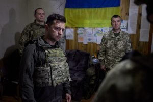 Владимир Зеленский посетил передовые позиции украинских военных