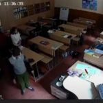 В Виннице ассистентка учителя угрожала отрезать половой орган мальчику с синдромом Дауна. Видео