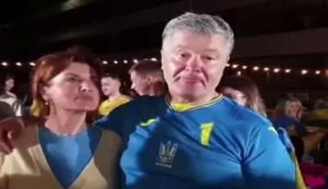 В сеть попало видео со странным комментарием Петра Порошенко поражения сборной Украины от Англии