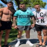 Снова "ЗРАДА"! Украинские футболисты Миколенко и Яремчук сфотографировались с рэпером Бастой