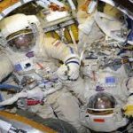 Добрались до КОСМОСА! Российские мошенники дозвонились до космонавта на МКС